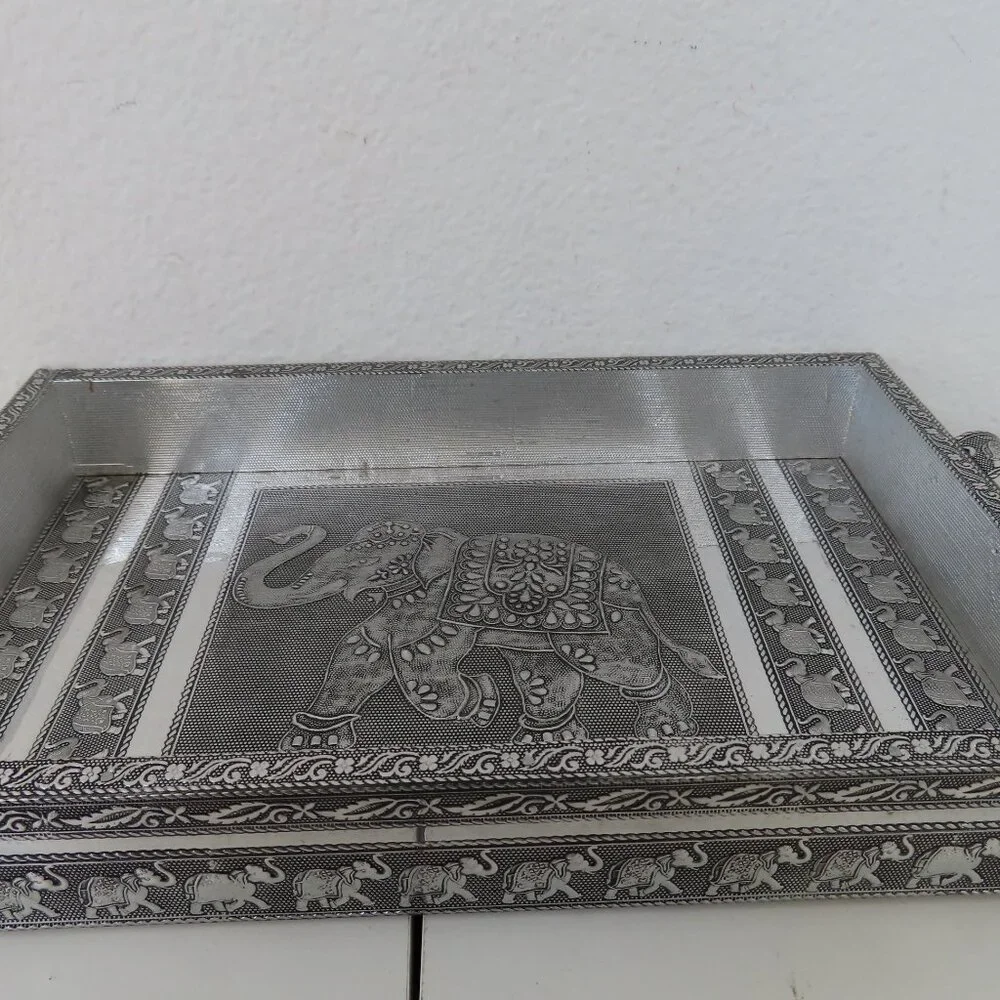 (#116) Elegant Silver Aluminum Patterned serving tray